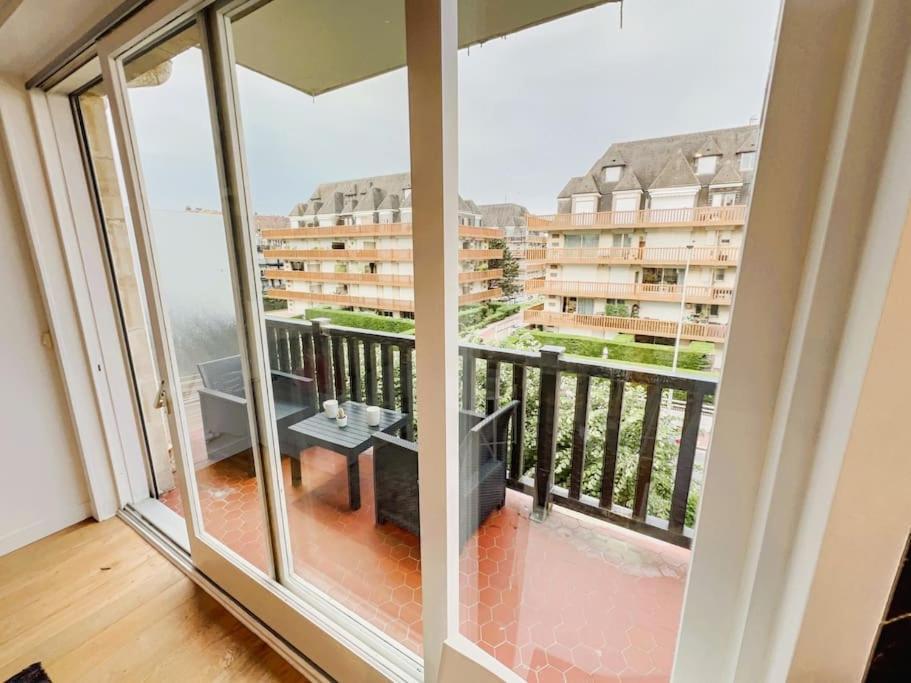 Deauville Triangle D'Or Proche Mer & Casino Aux Clefs Des Sacres Exterior photo